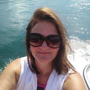 Meet your Posher, Caryl